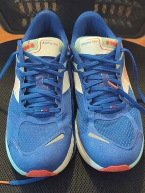 Men's Diadora Atomo Star size 11
